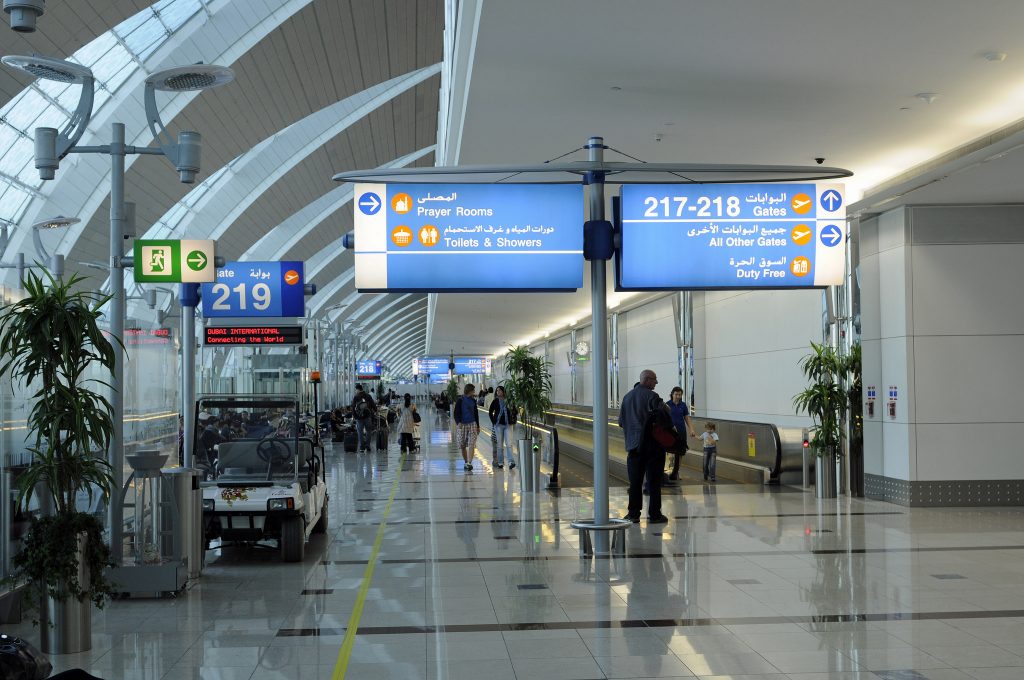 Dubai Airport Reviewed In 10 Minutes - Dubai Expats Guide